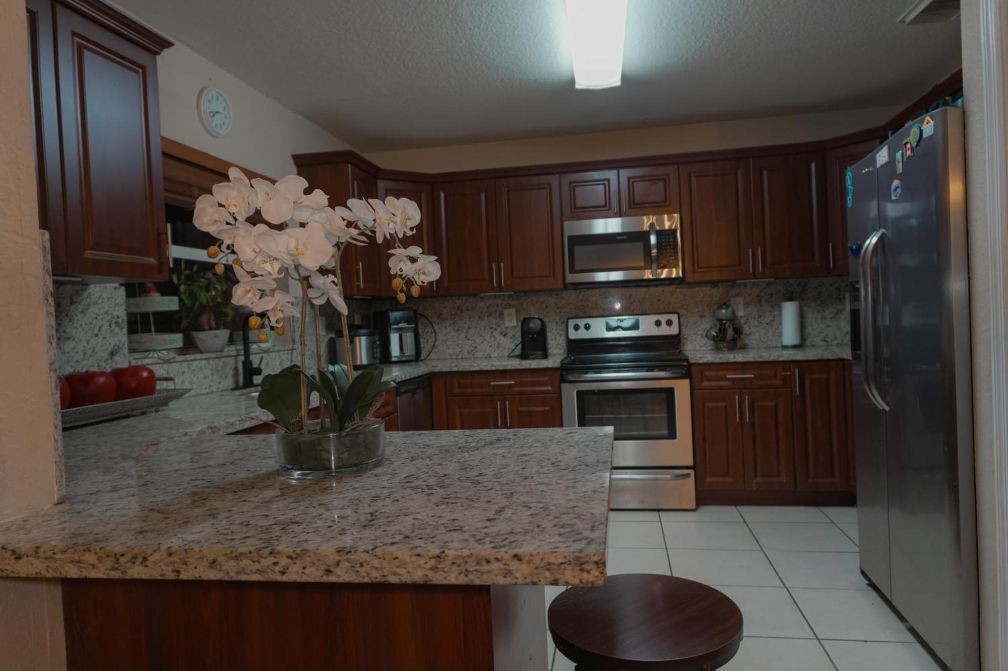 The Miamiville - Hidden Gem With Free Parking Сasa de vacaciones *